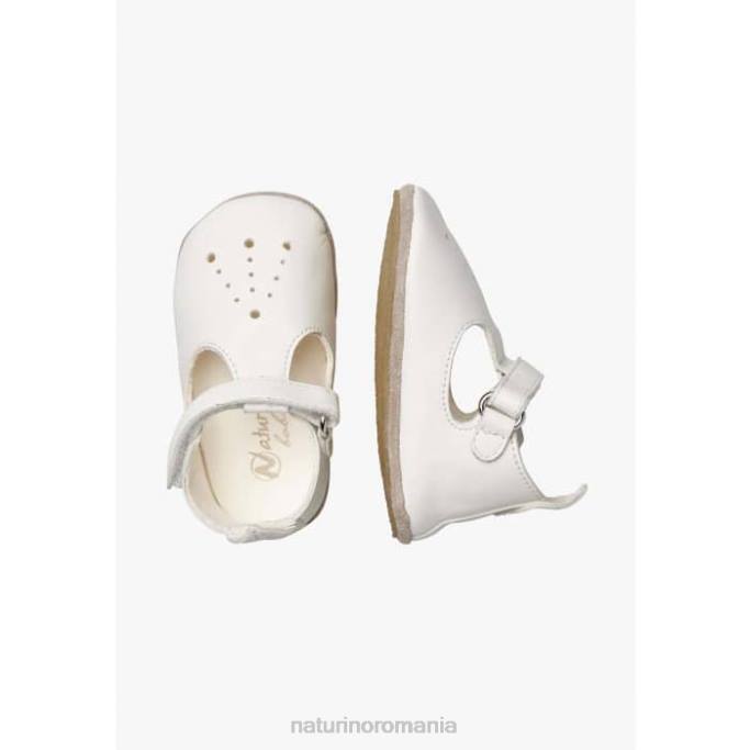 bebelus Naturino alb mup pantofi semideschiși pentru pătuț 4J4P14